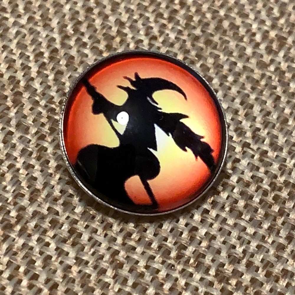 Black Witch Snap Jewelry Round Halloween